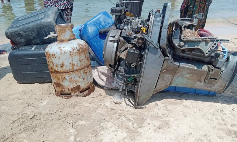 "أنا ما زلت حيا".. قصة ساعات مرعبة عاشها صيادون يمنيون بمرسى "جهنم"