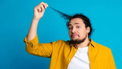 دراسة تكشف ما يحدث قبل "نوبة نتف الشعر".. الملل قد يكون الدافع