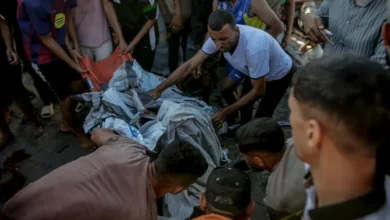 "حتى البحر لاحقنا".. مسنة جريحة في مجزرة الميناء تختصر وجع غزة