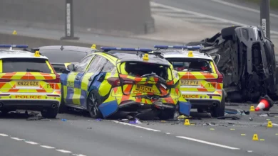 قتلى في حادث تصادم مع سيارة شرطة ببريطانيا