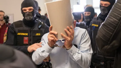 من الرقة إلى فيينا ثم درعا.. ما قصة الضابط السابق مصعب أبو ركبة؟