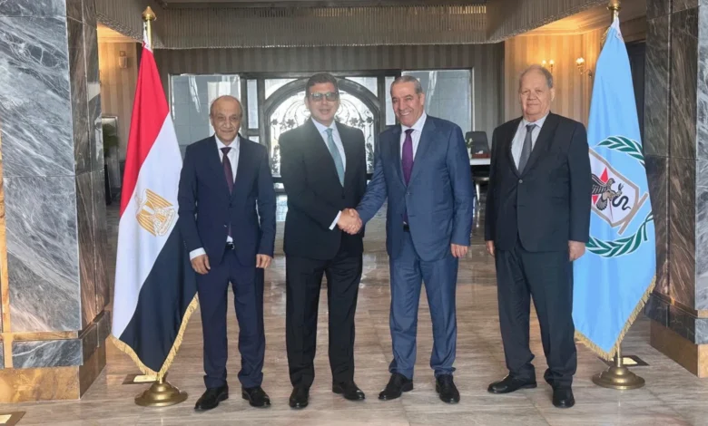 رئيس المخابرات المصرية يبحث مع حسين الشيخ ملف الانتخابات الفلسطينية