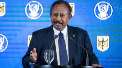حمدوك يصل أديس أبابا للمشاركة في مشاورات القوى الرافضة للحرب في السودان