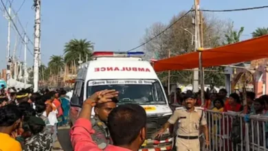 تدافع في معبد وحريق في فندق بشرق الهند يسفران عن مقتل 14 شخصًا
