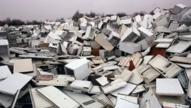 جبال من الثلاجات المعطلة.. إنجلترا وويلز تغرقان في أزمة إعادة تدوير متفاقمة