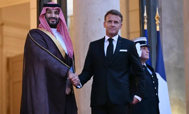 ما وراء "دراغون بول": السعودية وفرنسا وتشكيل ثقافة عابرة للحدود