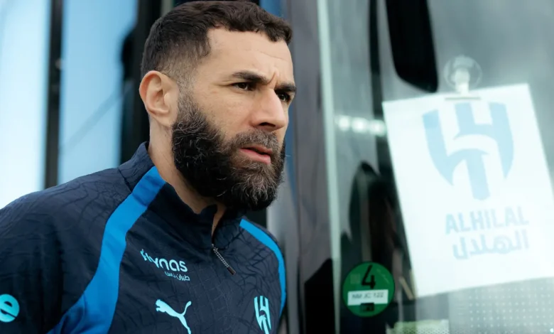بنزيما والهلال... عقود بالملايين تعقّد طريق المغادرة