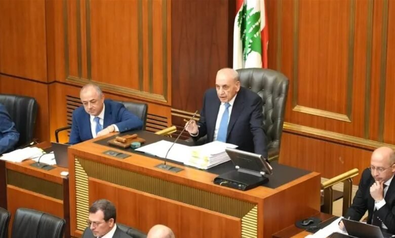 بعد السجالات والانسحابات.. رفع الجلسة النيابية حتى الغد