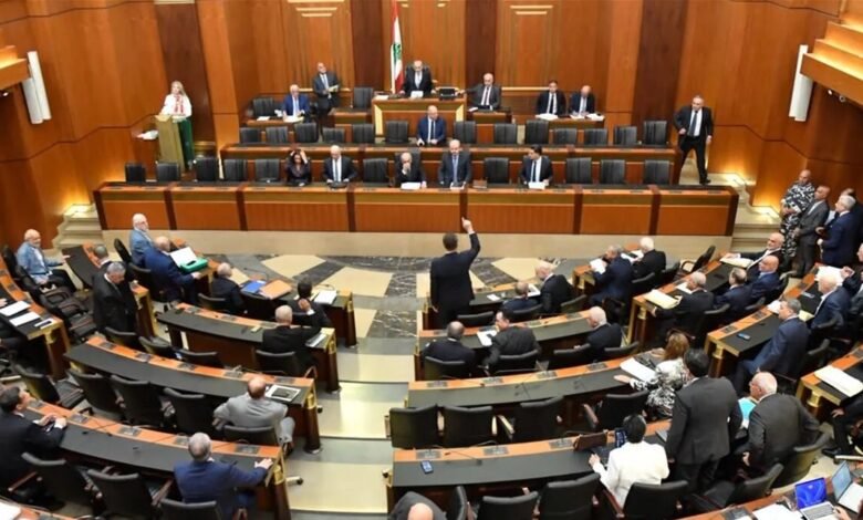 مجلس النواب يستأنف جلسته اليوم على وقع خلاف رئيس الحكومة ووزير الدفاع.. مسؤول أميركي: المفاوضات في روما