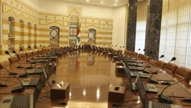 وزير تحت المجهر.. وانتقادات لسياسة الترضيات