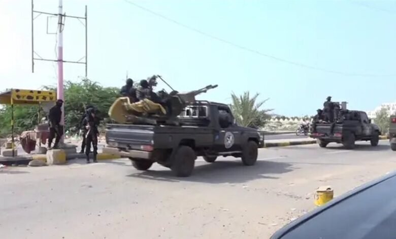 خلال 24 ساعة.. الجيش اليمني ينفذ 181 عملية على مواقع حوثية