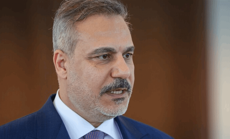 اتصالات تركية مع أربيل.. فيدان يبحث التطورات الإقليمية مع بارزاني