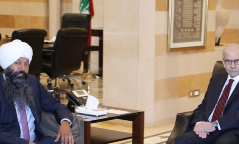 سلام التقى وزيرا كنديا ووفدا من نقابة مصانع الأدوية