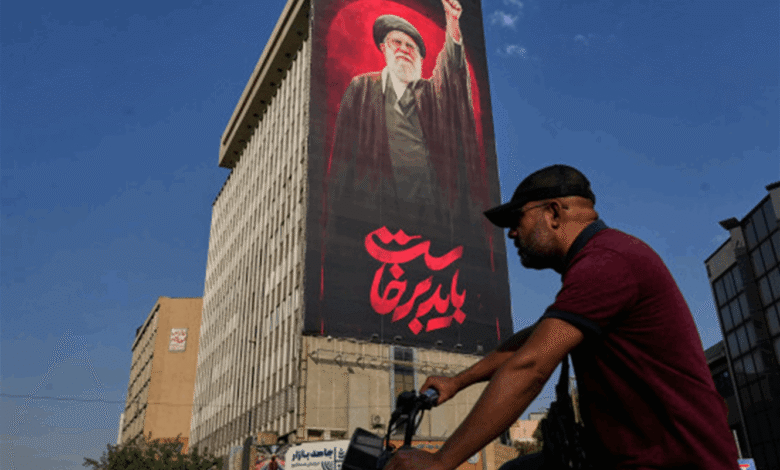 تقرير أميركي: إيران تنزف حتى الموت.. وتتظاهر بأنها منتصرة