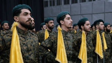 ماذا يجري داخل "حزب الله"؟ خيار مطروحٌ على الطاولة
