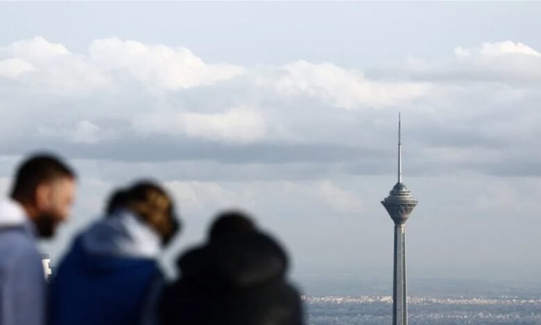 تقرير لـ"Middle East Eye": العقوبات لم تكسر إيران.. بل زادتها صلابة