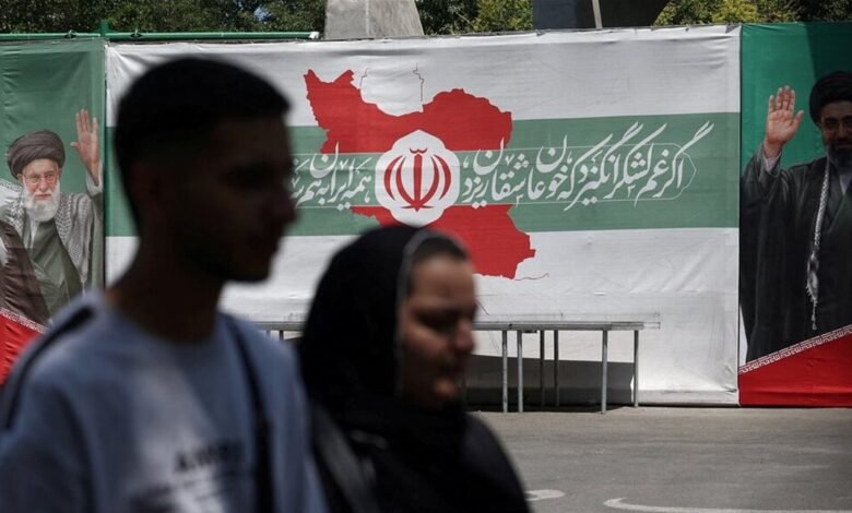 إيران تتحدى العقوبات الأميركية... وخيار التصعيد العسكري يلوح في الأفق