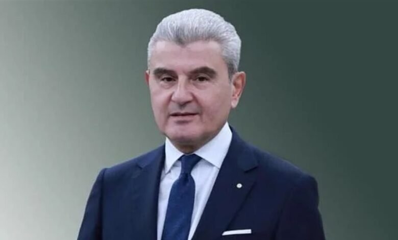 بعد إدخال شحنة اسمنت من دون فحوصات... هذا ما طلبه وزير الصناعة