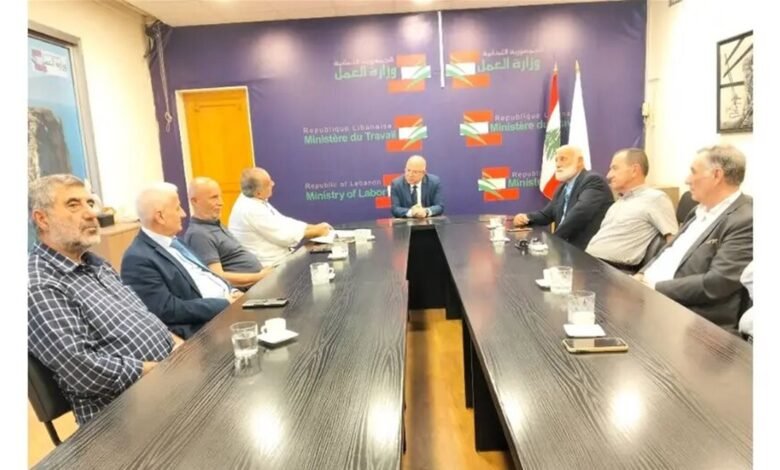 وزير استقبل وفداً من الأجراء المتقاعدين لبحث تسوية تعويضات نهاية الخدمة