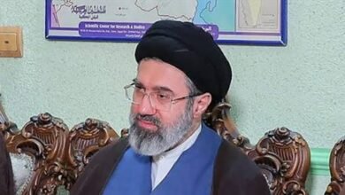 الخامنئي: إنجازات كبيرة للحكومة رغم الحصار.. والمساس بالوحدة الاجتماعية ممنوع قطعا
