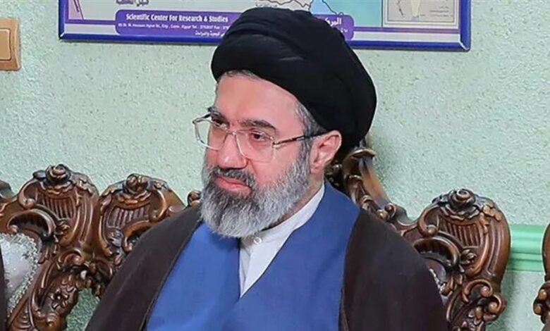 خامنئي يحذّر المسؤولين الإيرانيين من تصريحات تضعف المعنويات