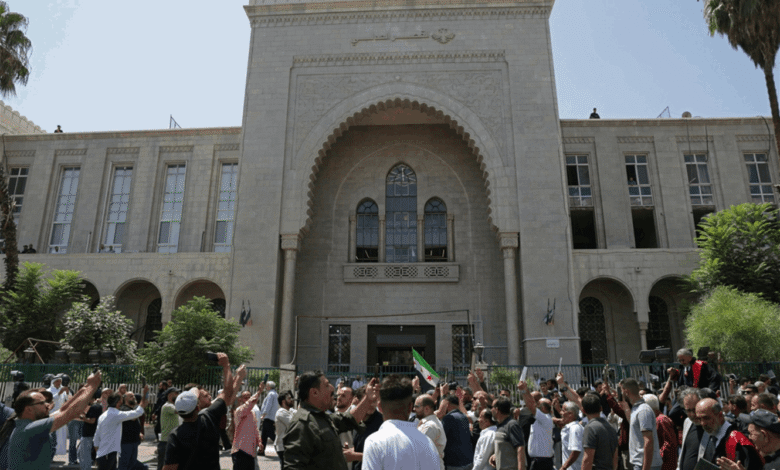 الحكم بإعدام الأسد.. محاسبة تاريخية أم عدالة ناقصة؟