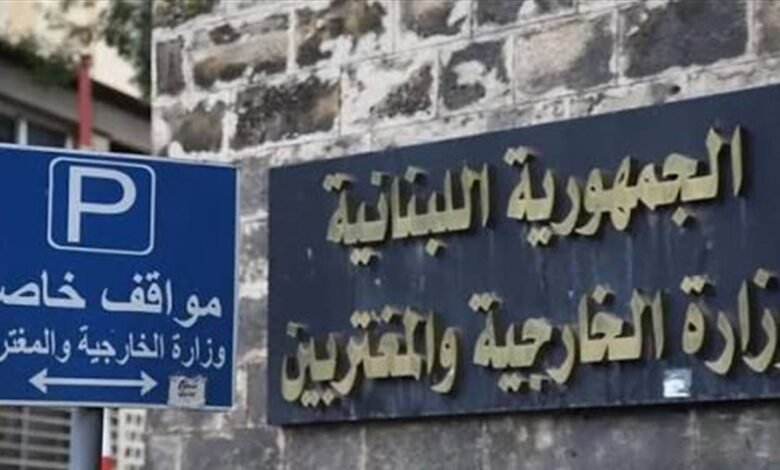 وزير الخارجية ردًا على نظيره الإيراني: العلاقات بين الدول تُبنى مع الدول ومن خلالها