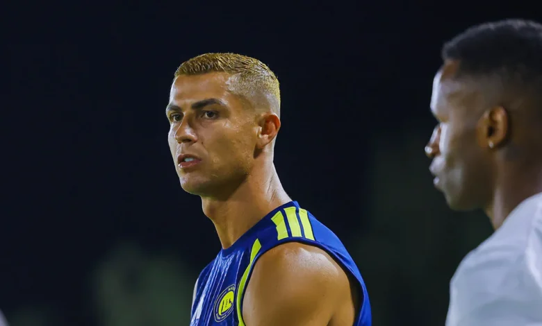هل يشارك رونالدو مع النصر أمام الفتح في الدوري السعودي؟