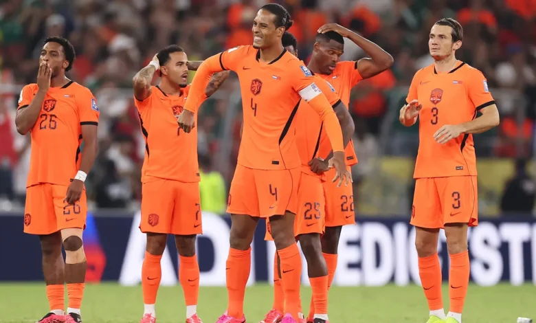 هولندا تكسر قاعدة 48 عاماً لتستعيد كرويف... من برشلونة