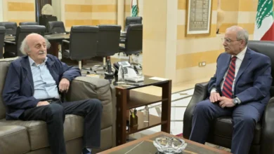 سلام يبحث مع جنبلاط الاعتداءات الإسرائيلية على لبنان