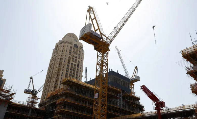 بي إم آي تتوقع تعافي قطاع الإنشاءات بالمنطقة العام المقبل بعد انكماش 3.7% في 2026