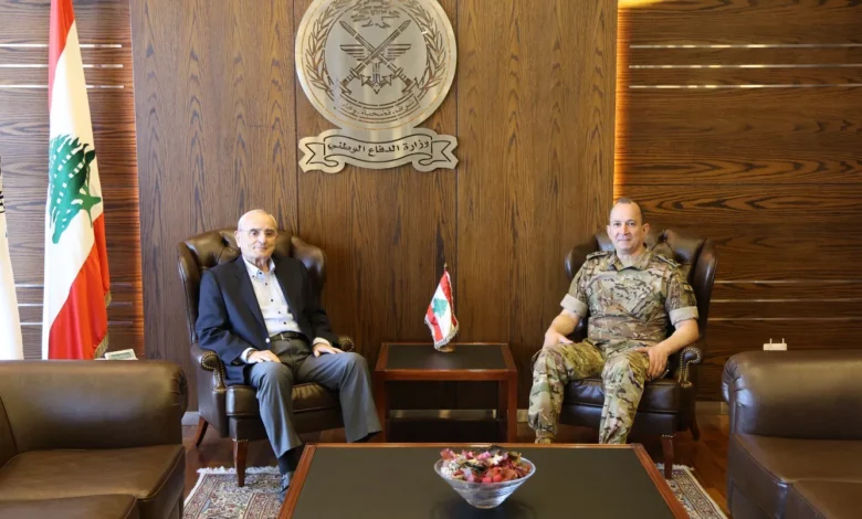 جنوب لبنان وزيارة إيطاليا بين وزير الدفاع وقائد الجيش