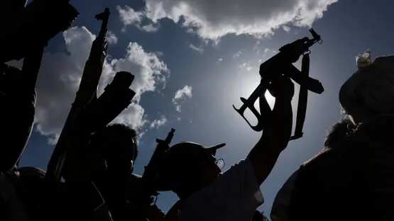 الحوثيون يشيّعون 19 من عناصرهم في ثماني محافظات بينهم ضباط برتب رفيعة