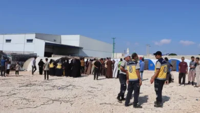 قافلة جديدة.. مئات العائلات تغادر مخيمات الشمال السوري نحو مناطقها الأصلية