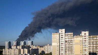 28 قتيلا بقصف روسي على أوكرانيا وكييف تهاجم القرم بالمسيّرات