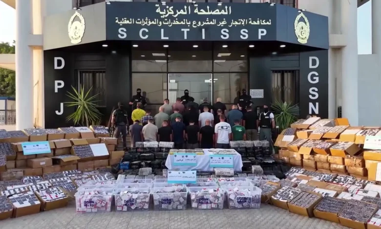 الجزائر تودع بارونات المخدرات سجنا شديد الحراسة بالصحراء الكبرى