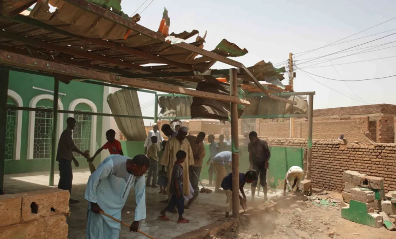 المسيّرات توسع رقعة القتال بالسودان وسط موجات نزوح جديدة