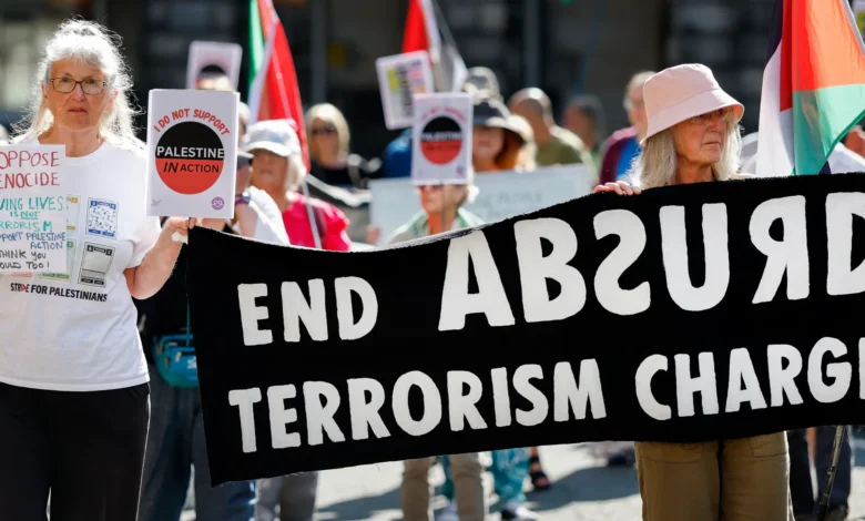 "يريدون تخويفنا".. عضو سابق في "فلسطين أكشن" ينتقد عقوبات ترمب