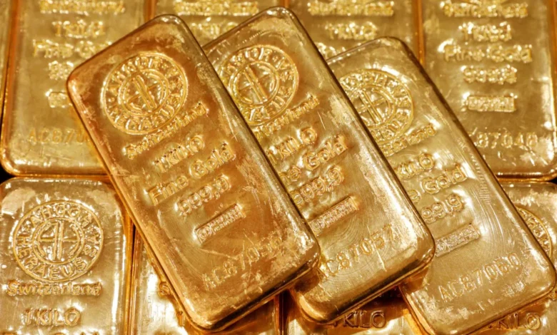 الذهب يتراجع... كم بلَغ سعره؟