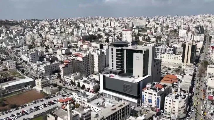 "ثورة استيطانية" تحاصر المدن.. كيف تحولت مناطق أوسلو إلى جزر معزولة؟