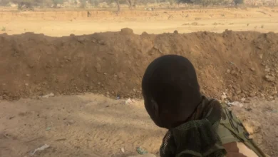 قصف مركبات داخل تشاد واتهامات للجيش السوداني.. ماذا تكشف الصور الفضائية؟