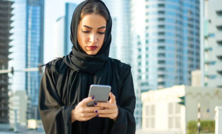 بسبب محتوى مسيء للمرأة الإماراتية.. "الوطنية للإعلام" تتّخذ إجراءات قانونية