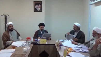 أول ظهور علني للمرشد الإيراني مجتبى خامنئي في اجتماع حكومي.. ما حقيقته؟