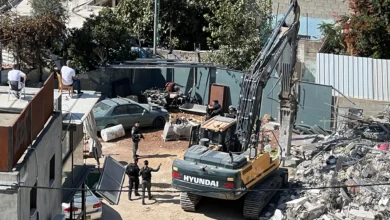 الاحتلال يجبر فلسطينيا على هدم منشآته التجارية في القدس