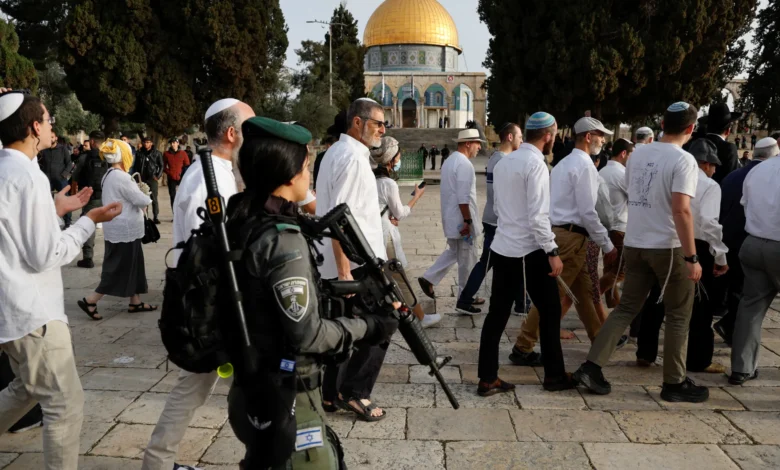 تحذير فلسطيني من استغلال الأعياد اليهودية لفرض وقائع بالأقصى
