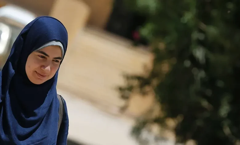 النمسا... حظر الحجاب لمن دون 14 عاماً يواجه أول اختبار مع عودة المدارس