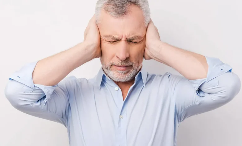 أسرار طنين الأذن: ما أسبابه ومتى يستدعي تدخلاً طبّياً؟