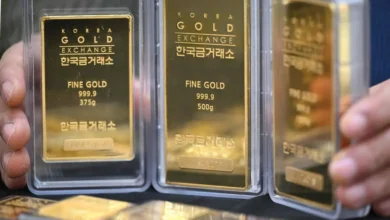 الذهب يتراجع 3%... كم بلغ سعر الأونصة؟