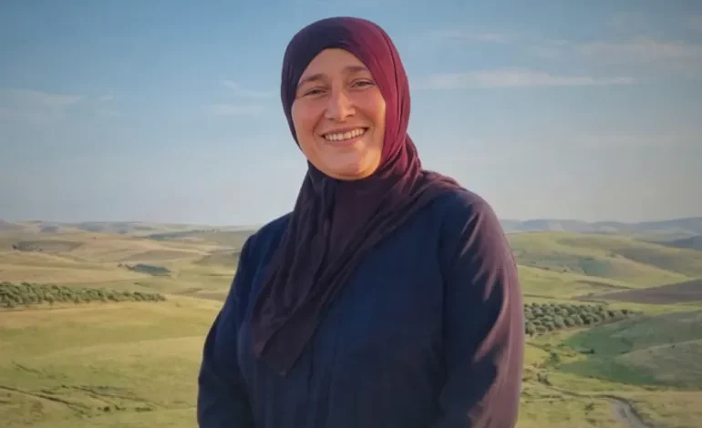 من الحناء إلى البندقية.. قصة سماح الخالدي في اشتباك مع قوة خاصة إسرائيلية بغزة