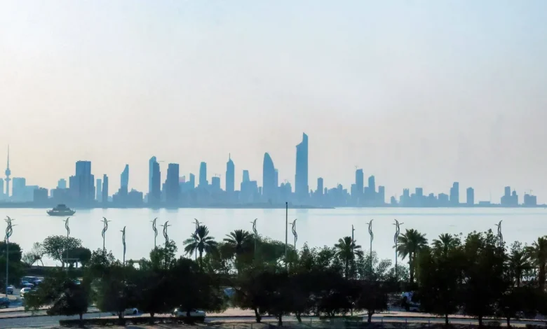 "فيتش": قانون الصكوك قد يجذب مستثمرين لتعميق سوق الدين الكويتي